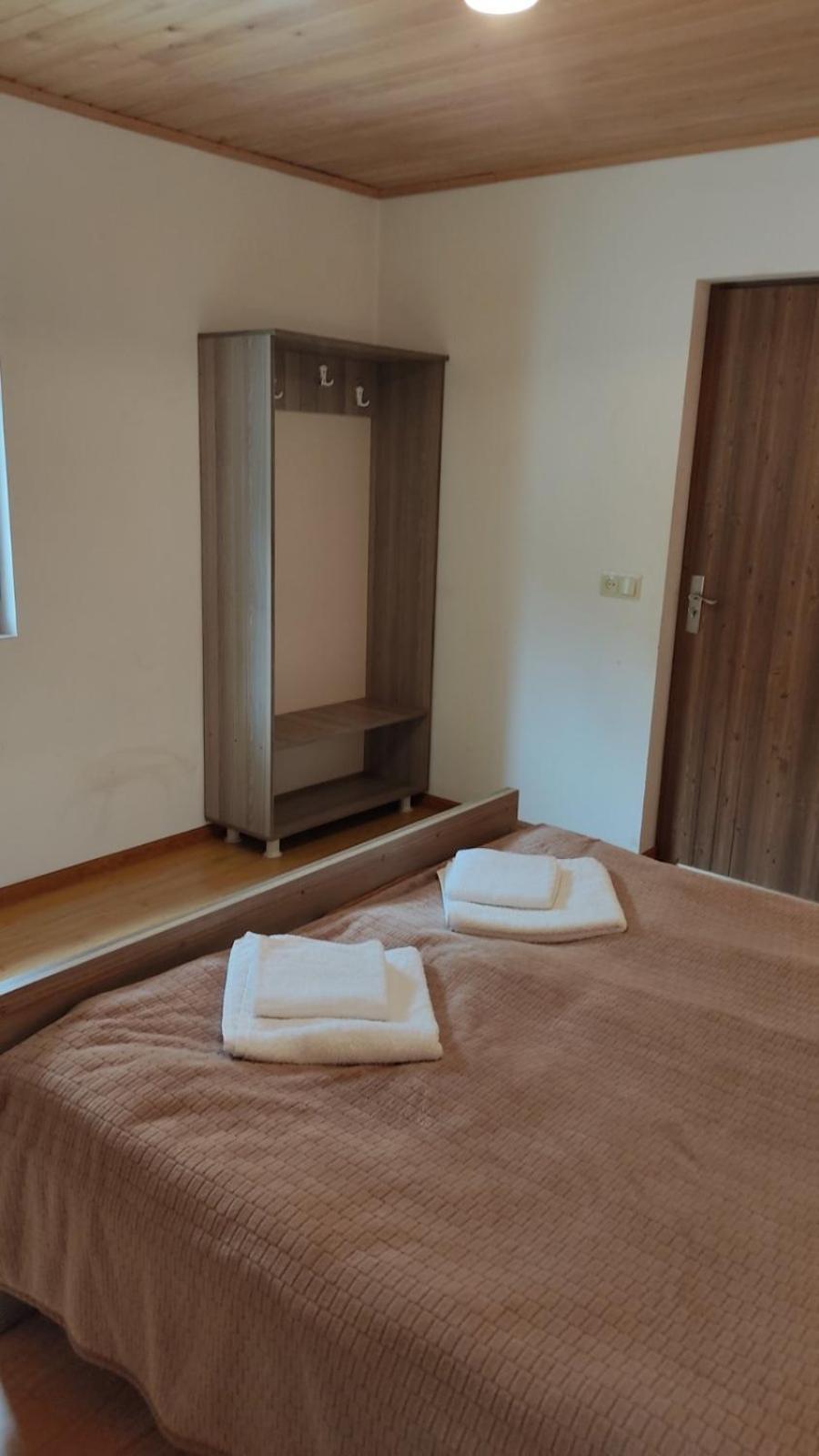 Guesthouse Mabu - 4 Newly Built Rooms In The Heart Of Mestia Exterior foto
