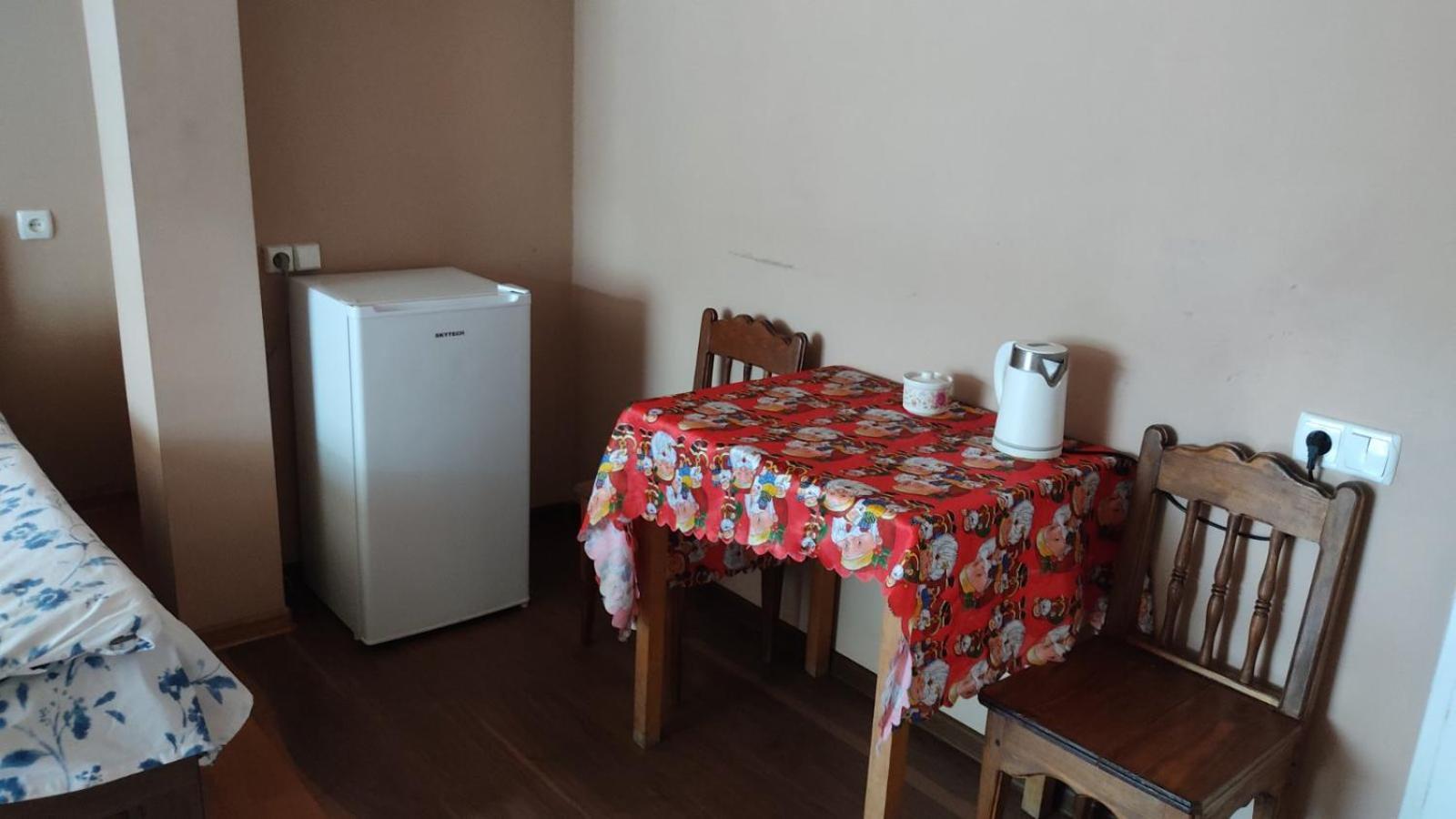Guesthouse Mabu - 4 Newly Built Rooms In The Heart Of Mestia Exterior foto